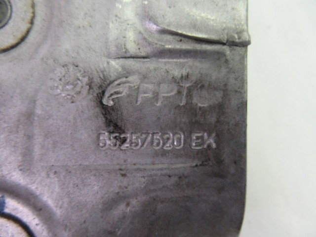 Alfa Romeo Giulietta 2,0 16v Mjet kipufogó hővédő 55257520