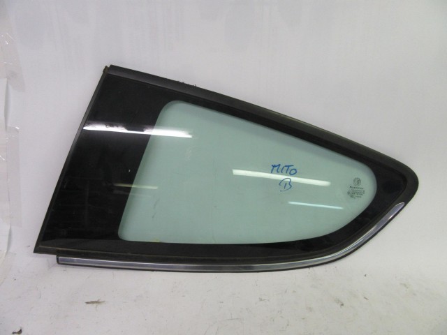 111919 Alfa Romeo MiTo bal hátsó fix üveg, krómcsikos kivitel