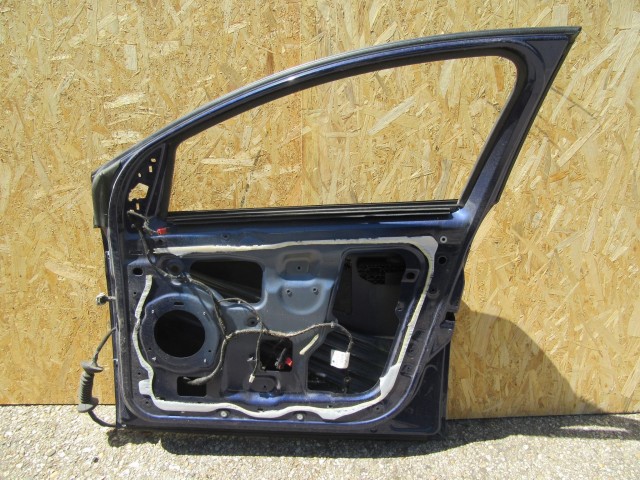 110064  Fiat Bravo 2007-2014 jobb első ajtó, a képen látható sérüléssel 51751189