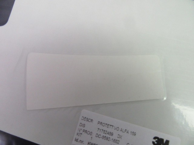 Alfa Romeo 159 gyári új jobb első küszöb spoiler matrica 71752489