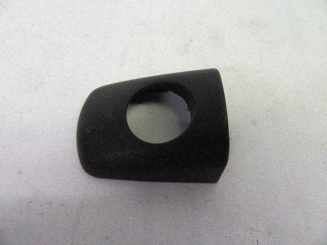 Peugeot, Citroën bal első zárbetét kupak 