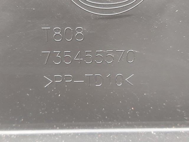 Fiat Doblo 2009-2015  ködlámpa helyes, fényszórómosó helyes első lökhárító  735455570