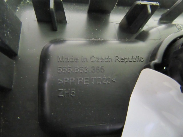 Skoda Karoq szivargyújtó ajzat 565863365