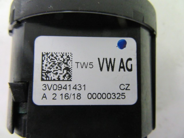 Škoda Karoq világítás kapcsoló 3v0941431