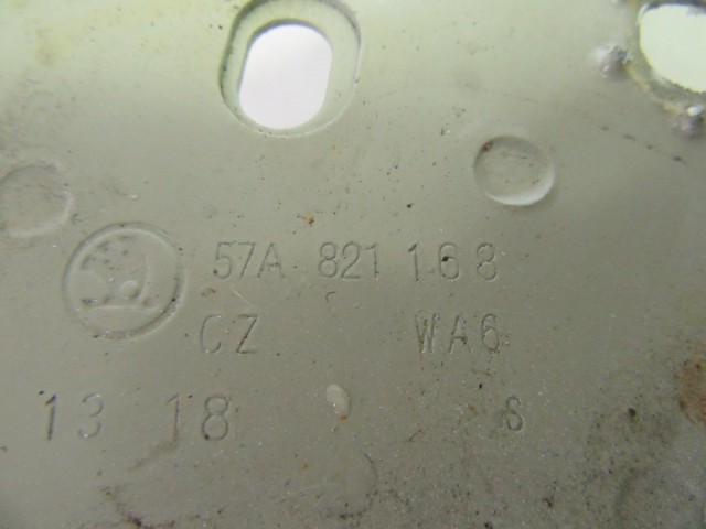 Skoda Karoq jobb első sárvédő tartó 57a821168