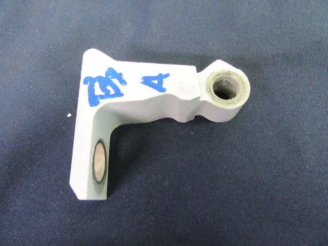 Skoda Karoq ajtózsanér 8x0831403e