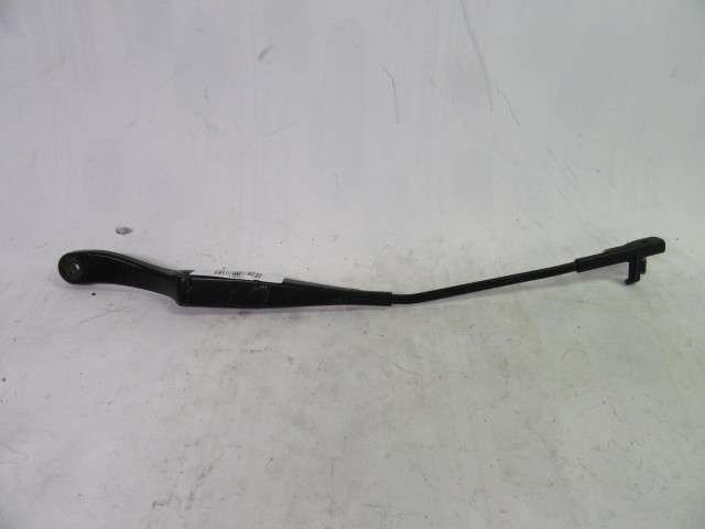 Alfa Romeo 159 bal első ablaktörlő kar  60699859