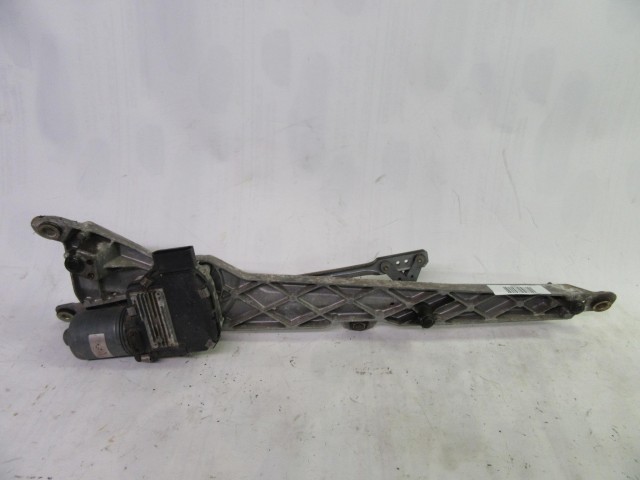 Lancia Thesis első ablaktörlő motor mechanikával