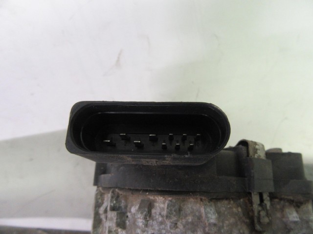 Lancia Thesis első ablaktörlő motor mechanikával