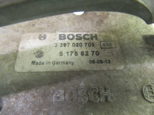 Lancia Thesis első ablaktörlő motor mechanikával