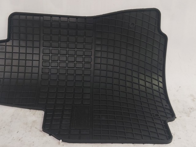 Citroen Berlingo,Peugeot Partner utángyártott új gumiszőnyeg garnitúra 0633