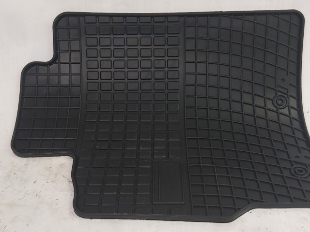 Toyota Yaris 2005-2011 új gumiszőnyeg garnitúra