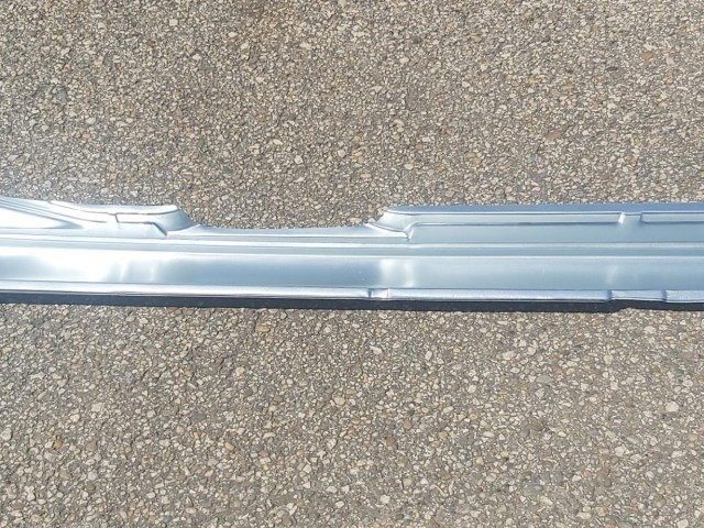 Fiat Punto II.-III. 5 ajtós utángyártott új bal oldali küszöb 71716069