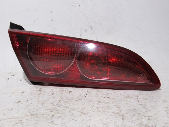 Alfa Romeo 159 bal hátsó belső lámpa 50504822