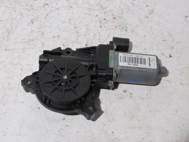 Alfa Romeo 159 bal hátsó ablakemelő motor