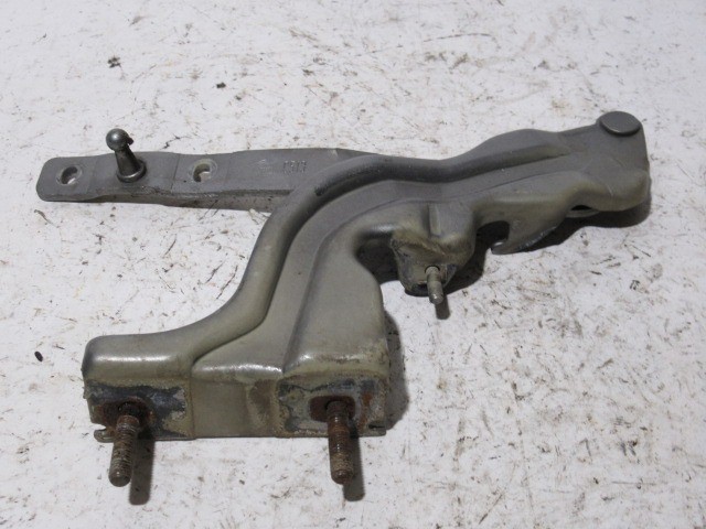 109741 Alfa Romeo 147, Gt ezüst színű bal oldali motorháztető zsanér 46548059