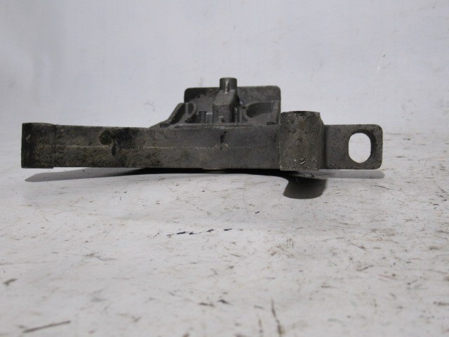 Fiat Stilo 1,8 16v benzin, 1,9 8v Diesel váltótartó alubak 46745822