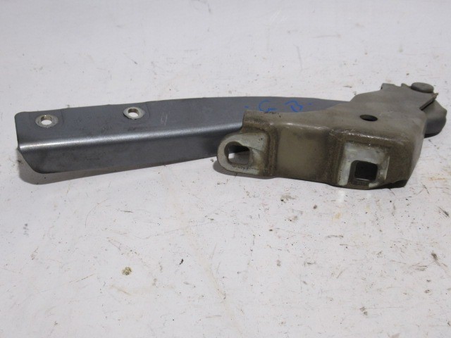 Fiat Punto ezüst színű, bal oldali motorháztető zsanér 51761347