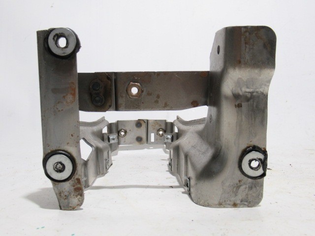Fiat Bravo 2008-2014 könyöklő tartó vas 51881694