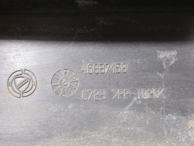 Fiat Punto III. 2003-2010 külső biztosíték tábla ház alsó rész 46837158  robotváltós kivitel 