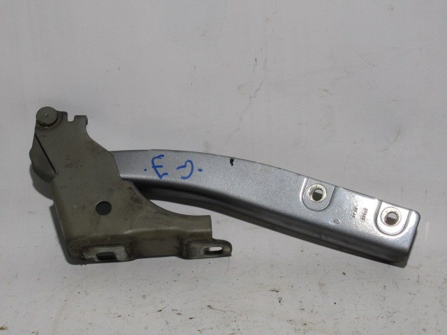 109855 Fiat Punto ezüst színű jobb oldali motorháztető zsanér 51761348