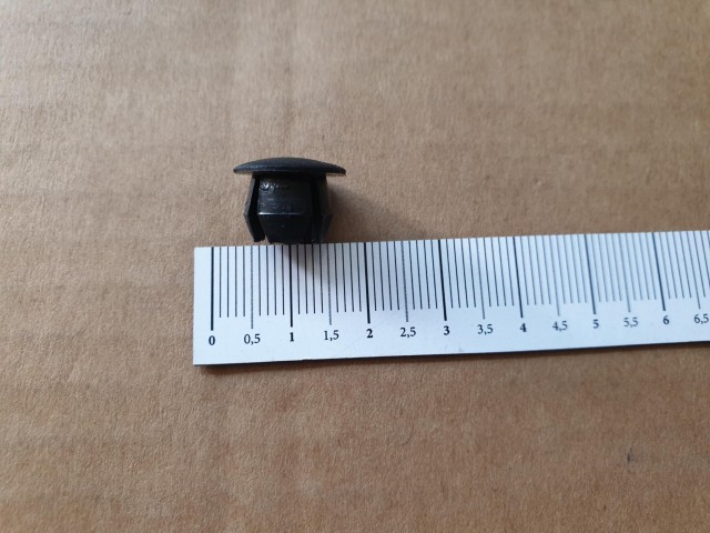 Abarth 500 gyári új lökhárító patent  735495955