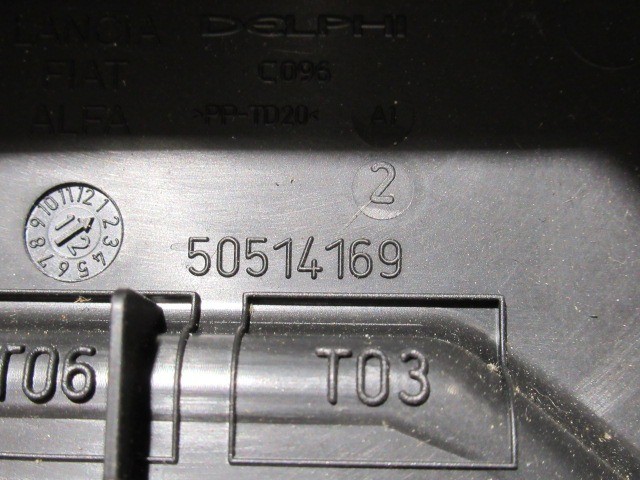 Alfa Romeo Giulietta kűlső bizosíték tábla ház, felső rész 50514169