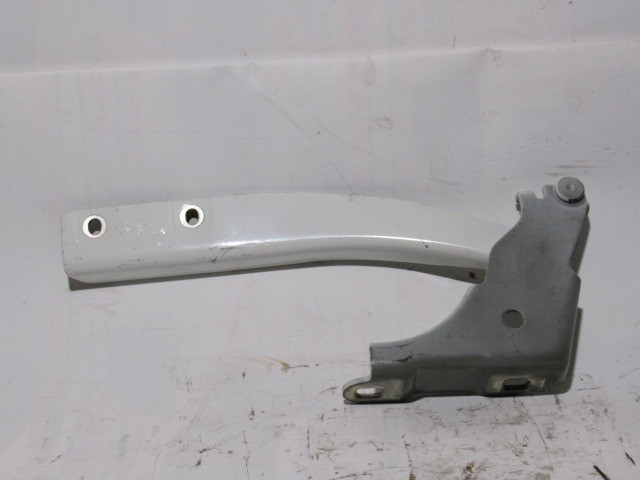 Fiat Linea fehér színű, bal oldali motorháztető zsanér