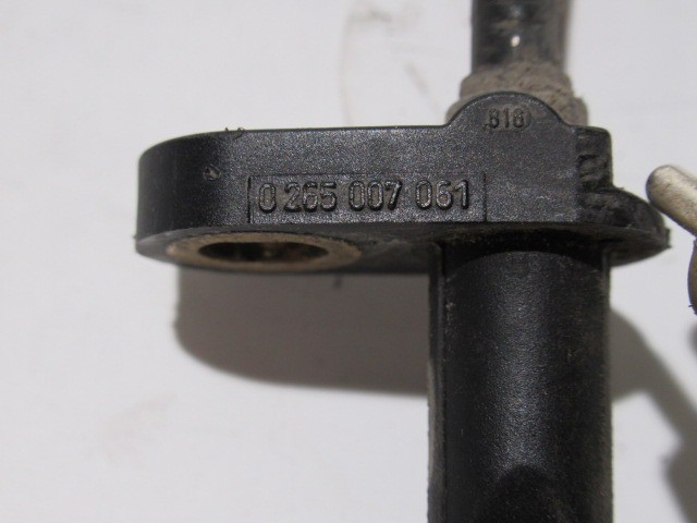 Lancia Thesis hátsó abs jeladó 0265007061