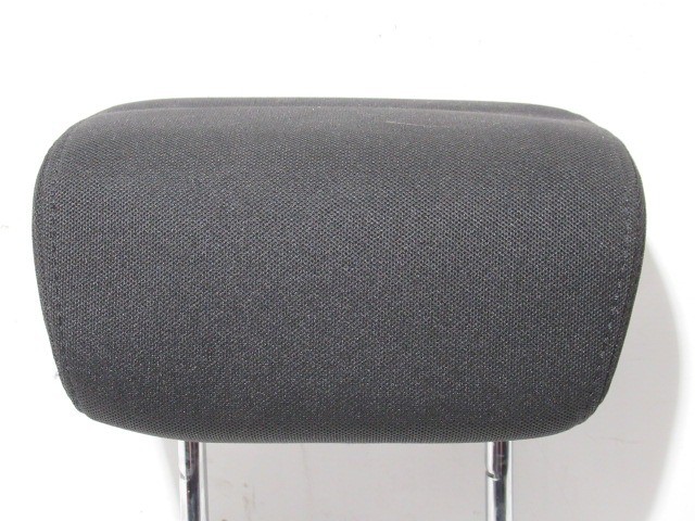 118018 Alfa Romeo Giulietta fekete szövet hátsó fejtámla 