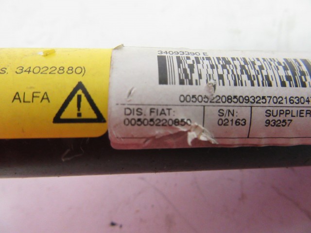 Alfa Romeo Giulietta jobb első övfeszítő 50522085