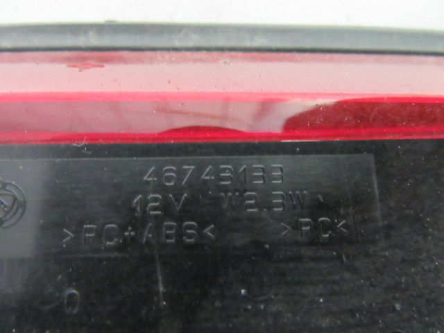 Alfa Romeo 147 pótféklámpa 46743133