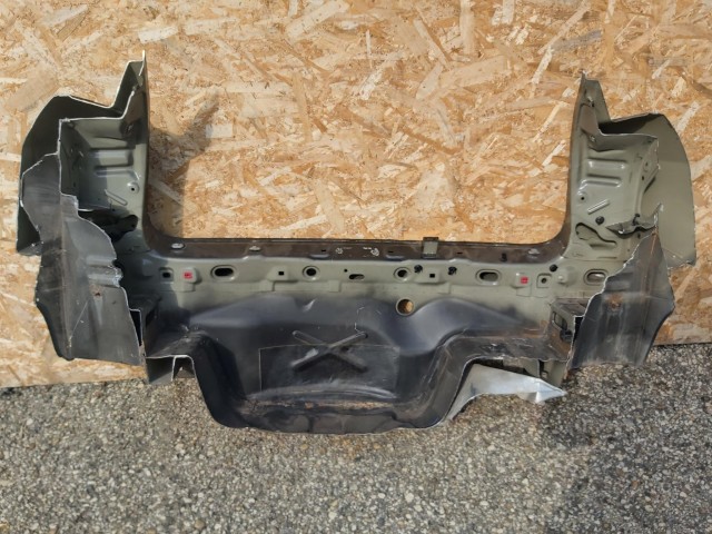 Fiat Grande Punto Hátfal