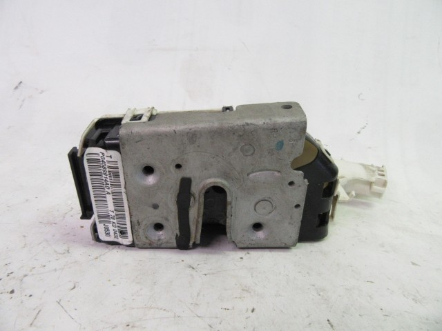 Fiat Freemont jobb hátsó ajtó zár K04589914AD