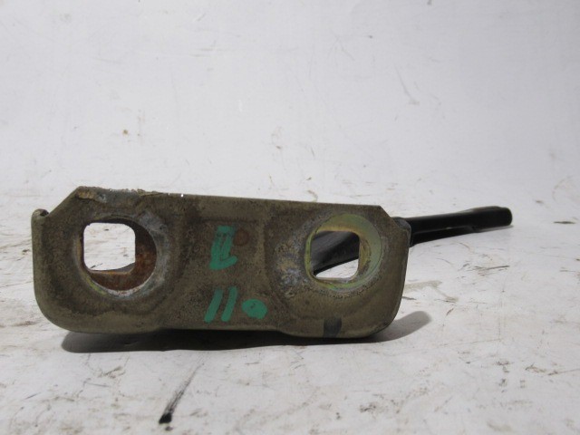 118202 Fiat Punto II.-III. bal oldali motorháztető zsanér 46525146