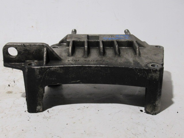 Fiat Panda II.  2003-2012  1,3 16v Mjet motortartó alubak 46823512