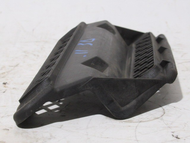 Fiat Punto II. 3 ajtós, első lökhárító jobb első díszrács 735264443