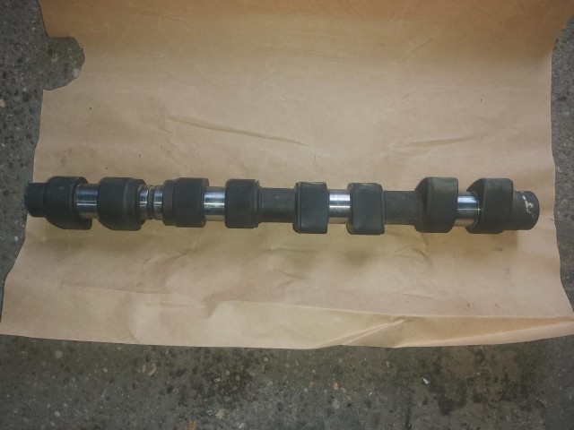 Alfa Romeo gyári új szívó vezérműtengely 60600551