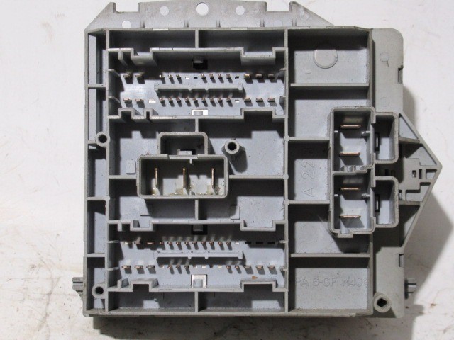 Fiat Punto II benzines külső biztosíték tábla 46763648