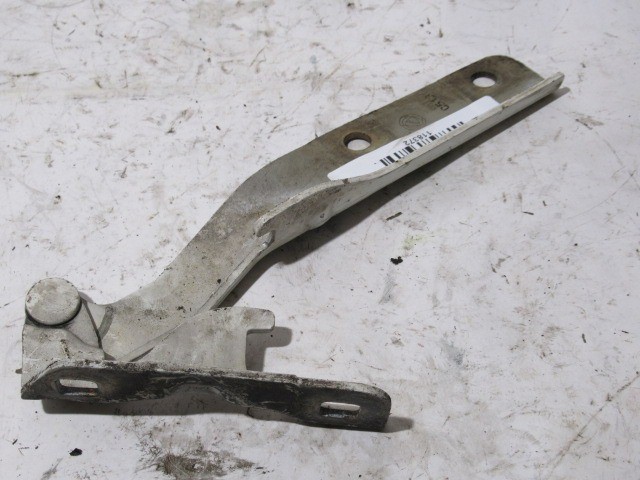 118372 Fiat Doblo 2000-2009 fehér színű bal oldali motorháztető zsanér 46782384