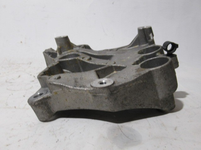 Alfa Romeo Giulietta 55225455 számú tartóbak