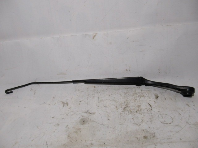 Fiat Freemont K68103972AA számú, bal első ablaktörlő kar