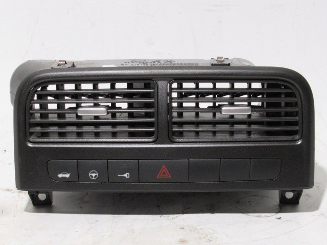 109998 Fiat Grande Punto középső levegő beömlő 735386328