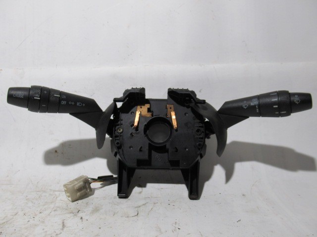 Lancia Thesis 735374518 számú kormánykapcsoló