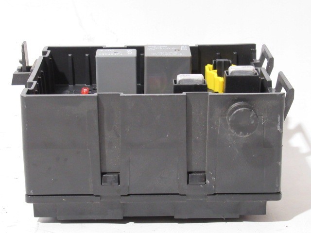 Fiat Freemont belső biztosíték tábla P68068355AD