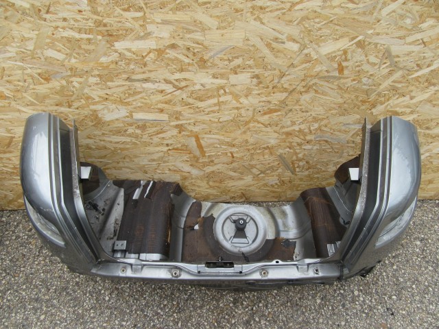 114052 Alfa Romeo Gt hátfal 