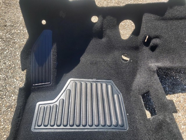 Alfa Romeo Giulietta gyári új első padlókárpit 156097112