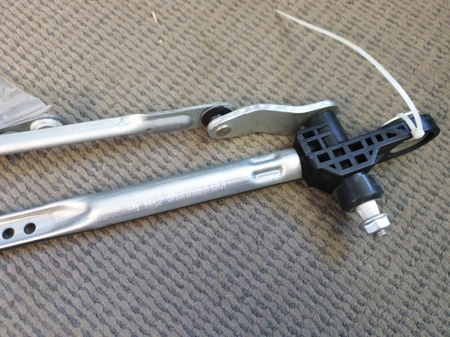 Fiat Panda II. utángyártott új ablaktörlő mechanika 77362641