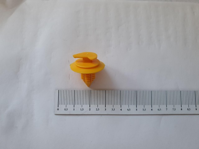 Alfa Romeo, Fiat utángyártott új kárpit rögzítő patent 14191280