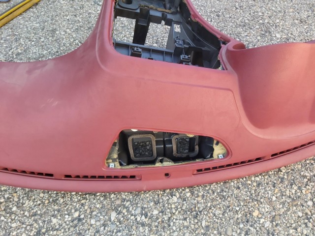 121002 Alfa Romeo Spider Piros színű műszerfal párna 156068243